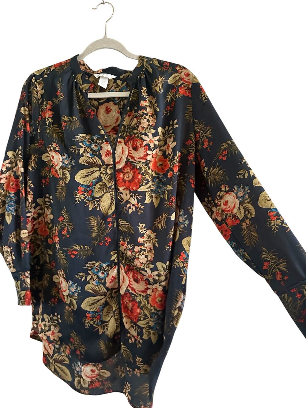 H&M vintage style blouse long sleeve satin dark floral deep romantic Victorian